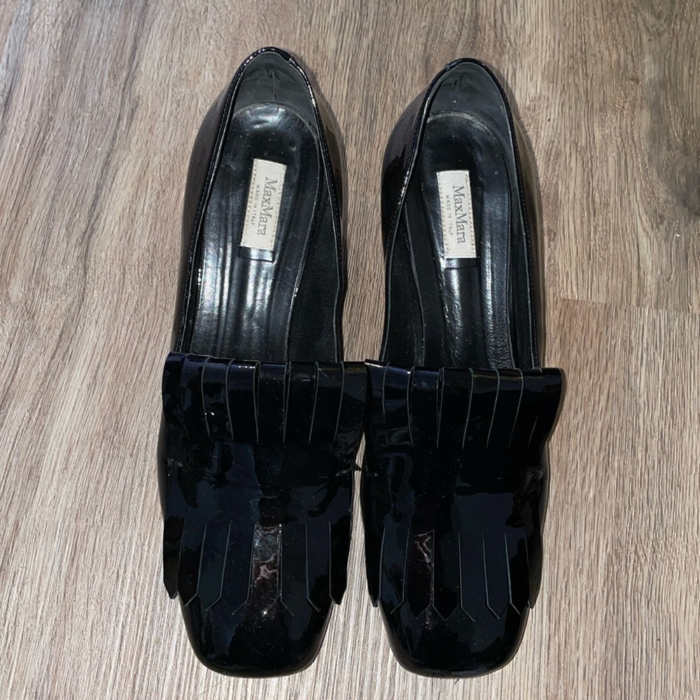 MaxMara patent leather shoes size - 39